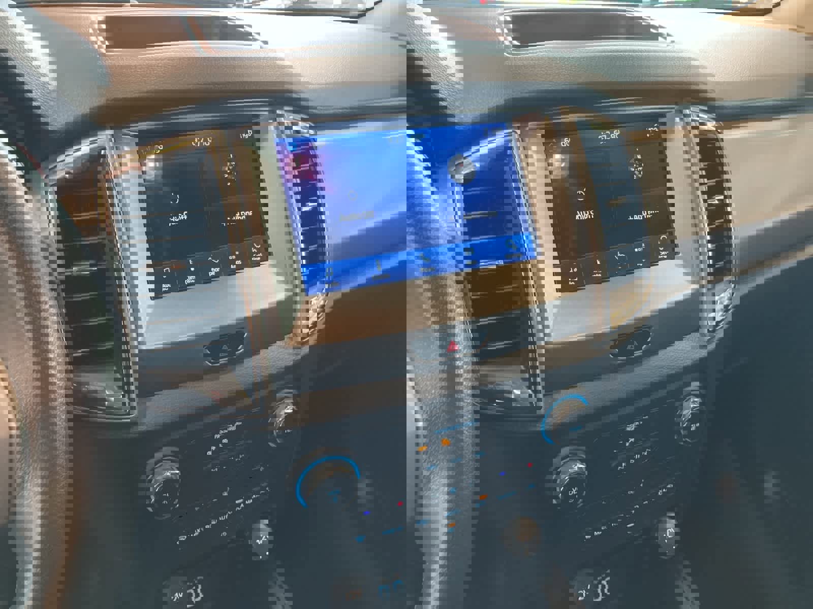 Used 2022 Ford Ranger XLT w/ Equipment Group 301A Mid image 18