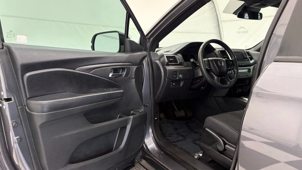 Used 2019 Honda Passport Sport image 34