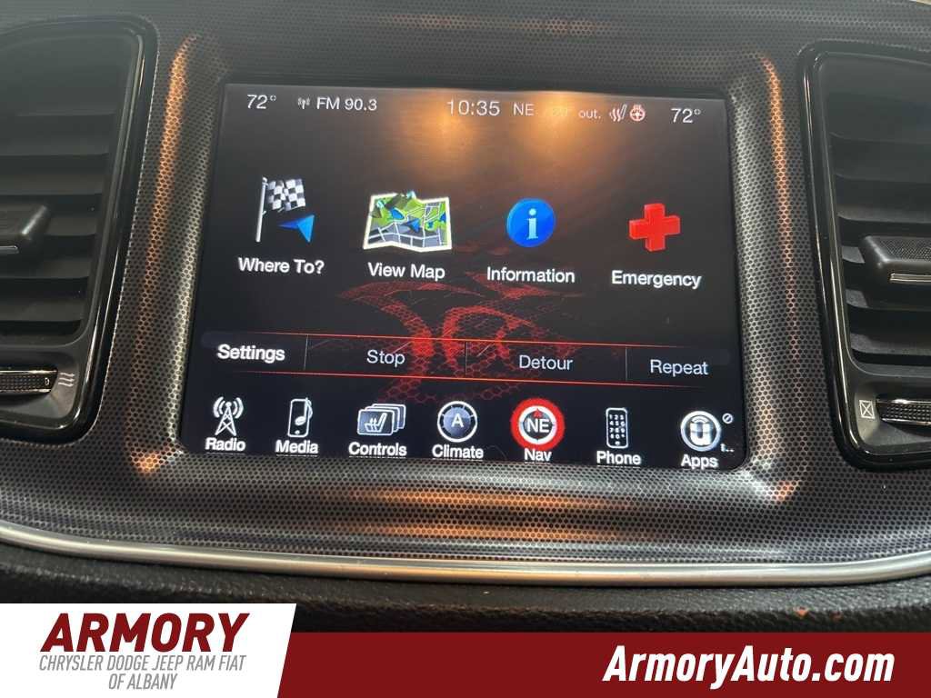 Used 2015 Dodge Challenger R/T Plus image 19