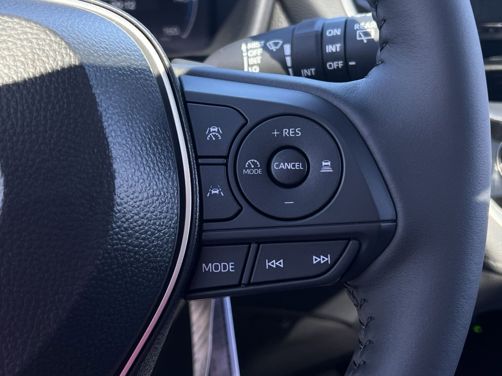 New 2026 Toyota Corolla Cross XSE w/ Convenience Package image 32