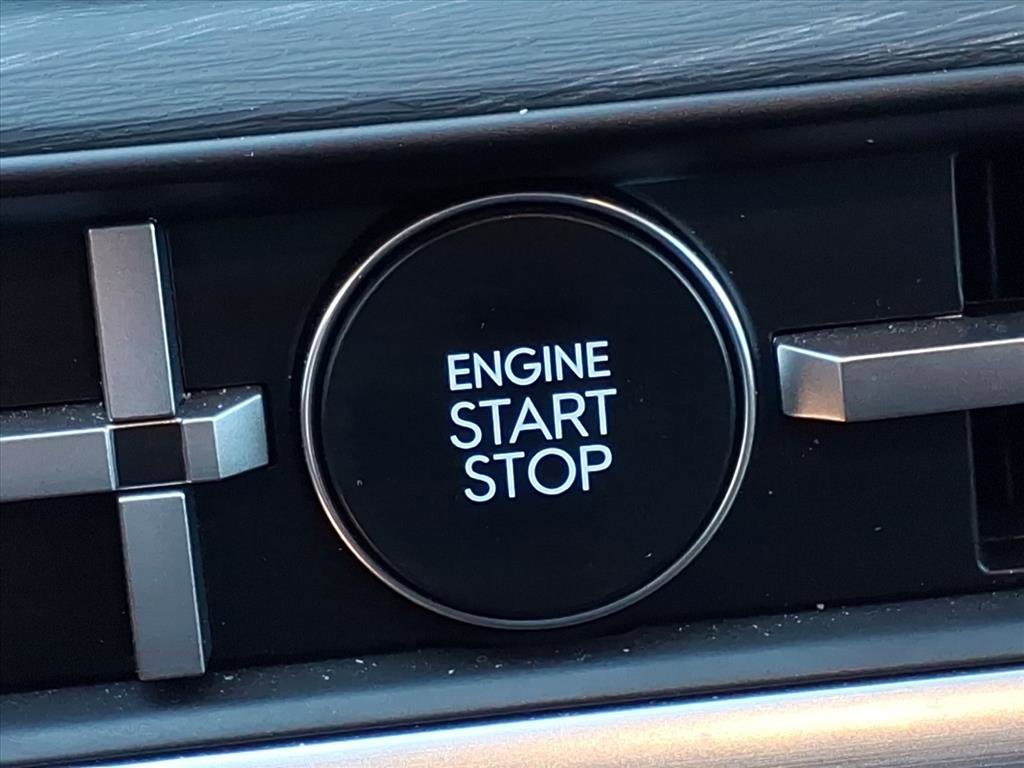 Used 2024 Hyundai Santa Fe Limited image 25