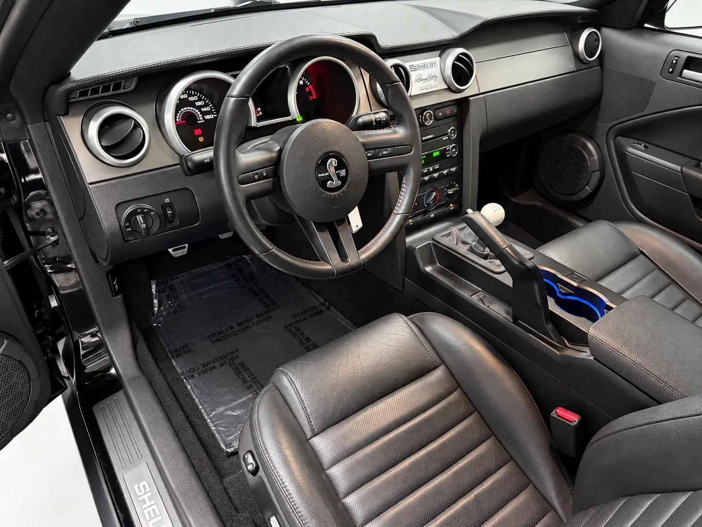 Used 2008 Ford Mustang Shelby GT500 RWD image 9