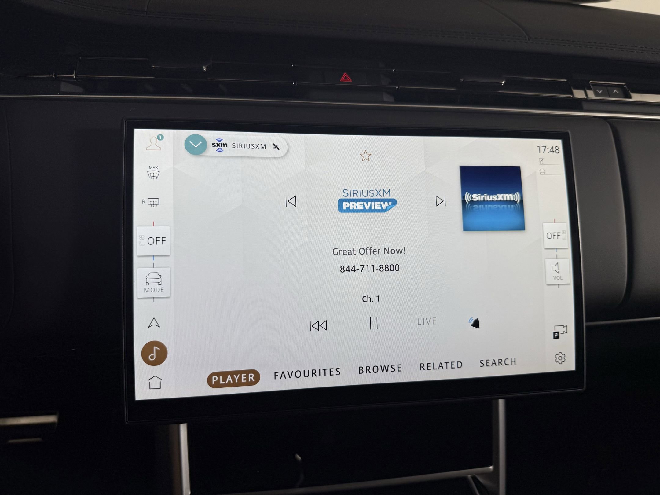 New 2025 Land Rover Range Rover SE image 25