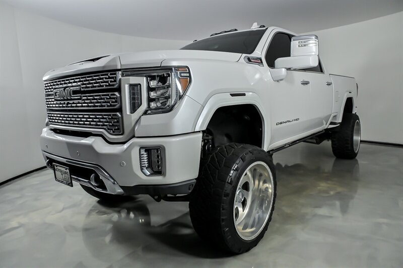 Used 2020 GMC Sierra 2500 Denali w/ Denali Ultimate Package AWD/4WD image 5