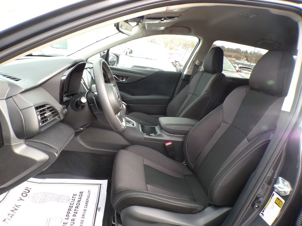 Used 2025 Subaru Outback Premium w/ Popular Package #1A image 16