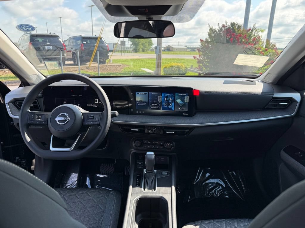 New 2026 Nissan Kicks SV w/ Cold Weather Package FWD image 13
