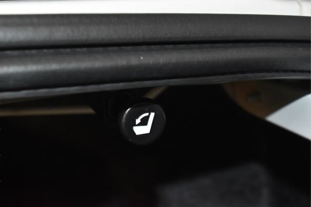 Used 2025 Nissan Altima 2.5 SV FWD image 18