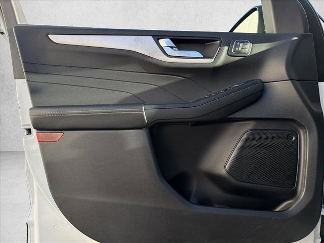 Used 2022 Ford Escape SEL w/ Technology Package image 10