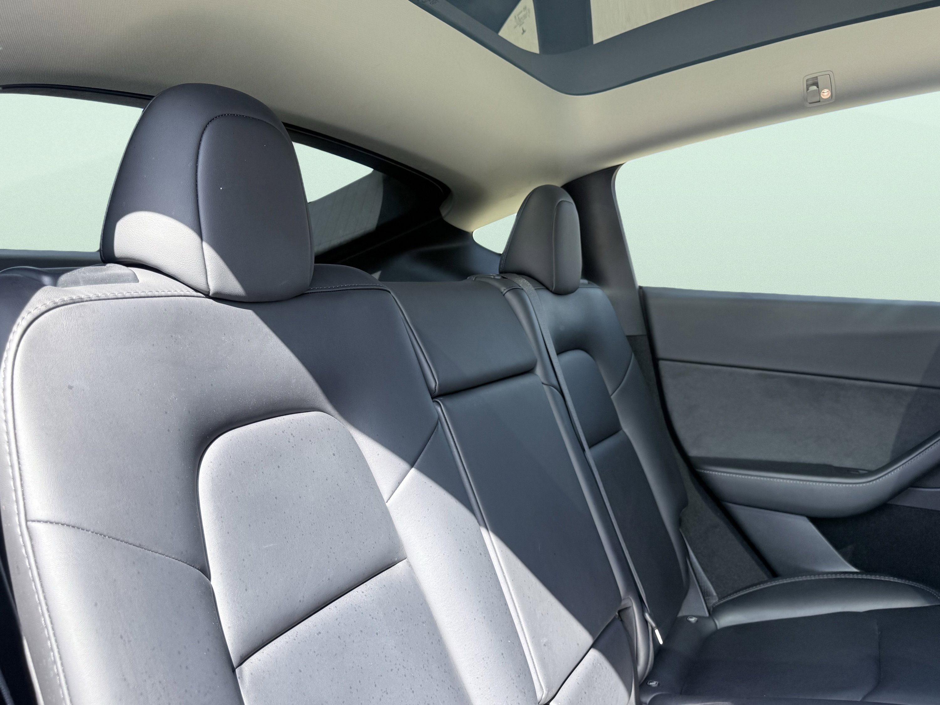 Used 2023 Tesla Model Y Performance image 41