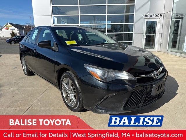 Used 2017 Toyota Camry SE w/ Moonroof Package