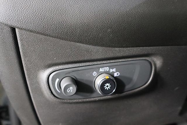 Used 2023 Chevrolet Equinox LT FWD image 23