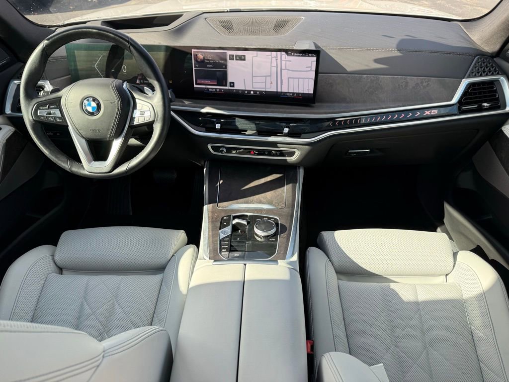 Used 2024 BMW X5 xDrive40i w/ Premium Package image 14