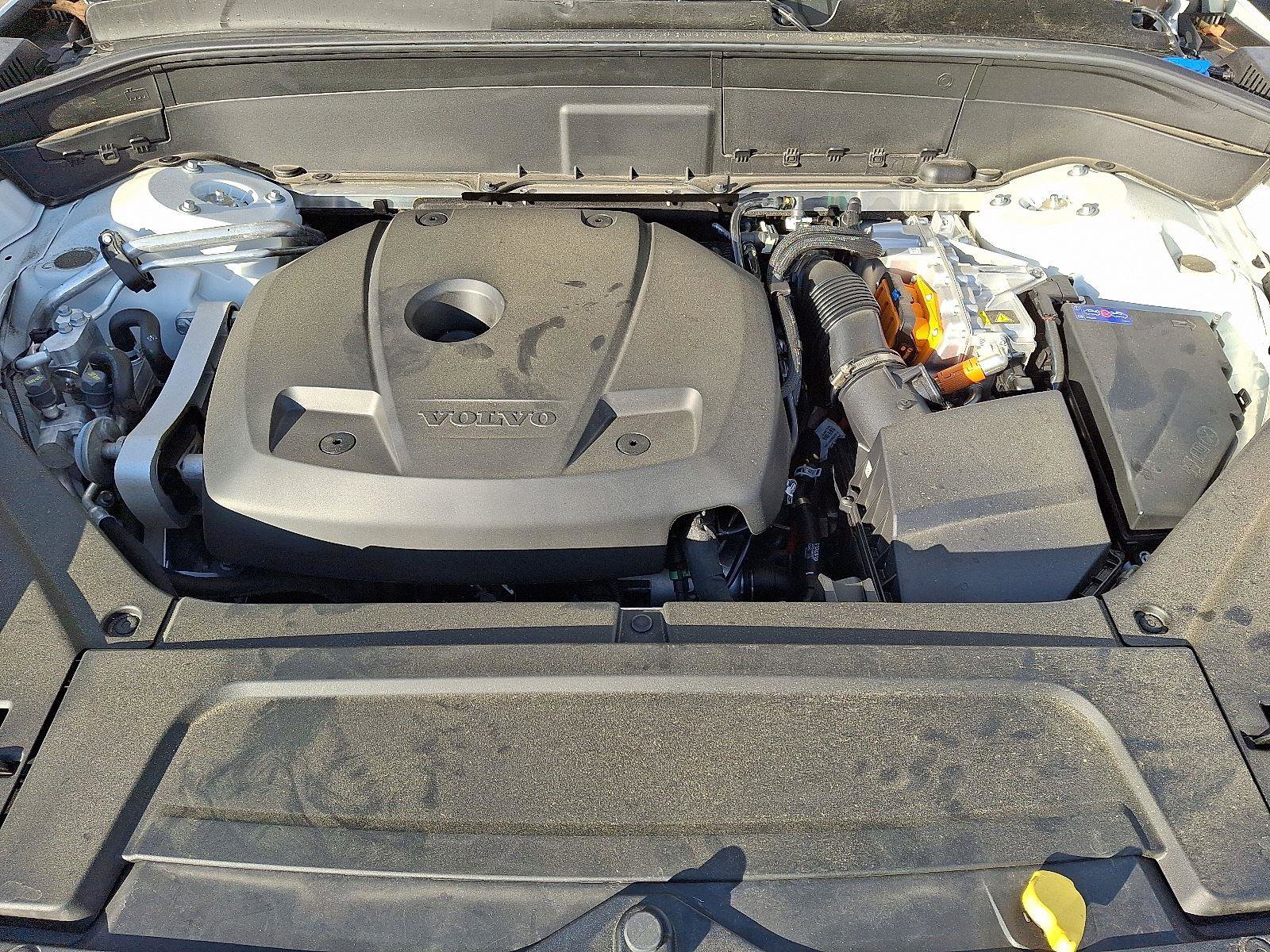 Certified 2025 Volvo XC90 T8 Ultra image 28