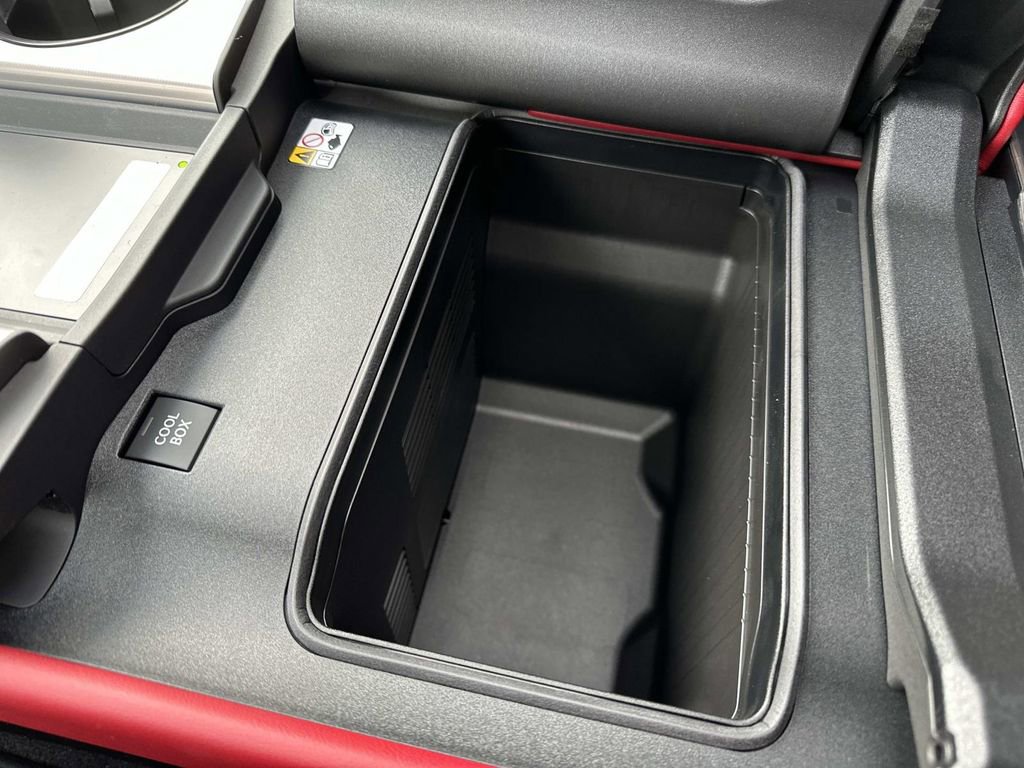 Certified 2025 Lexus LX 700h F Sport image 33