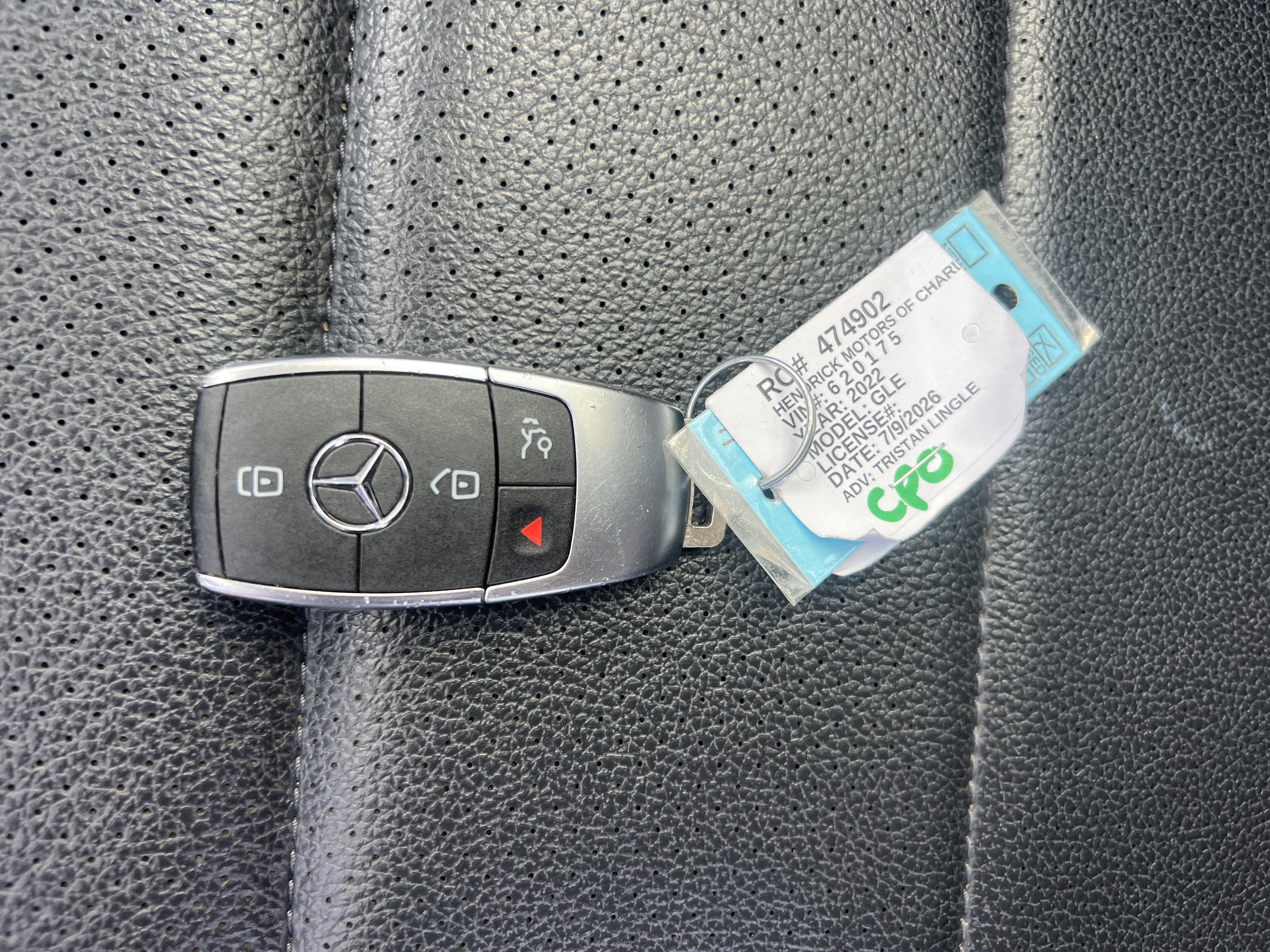 Used 2022 Mercedes-Benz GLE 350 4MATIC w/ Premium Package image 38
