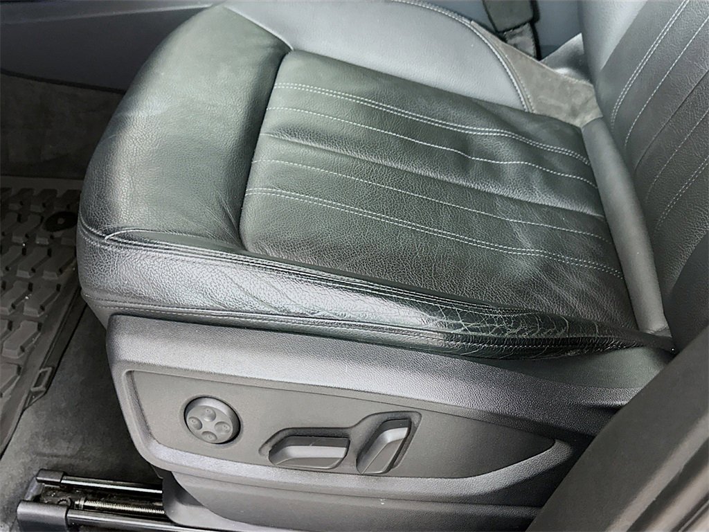 Used 2018 Audi Q5 2.0T Premium Plus w/ Premium Plus Package image 9