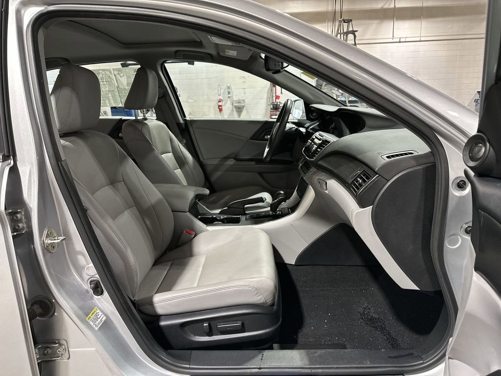 Used 2014 Honda Accord EX-L image 25