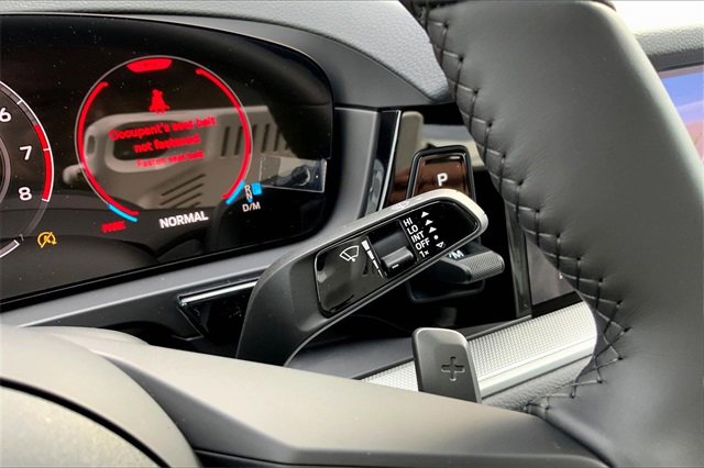 New 2026 Porsche Cayenne Coupe image 37