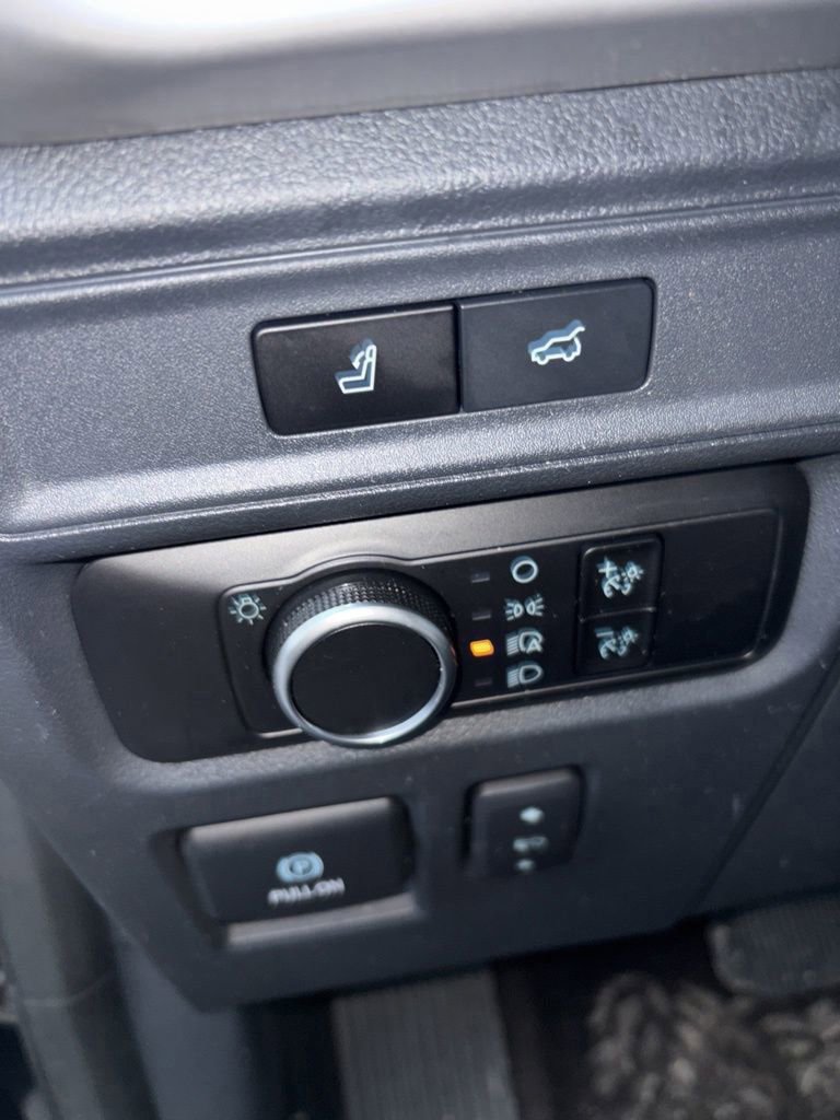 Certified 2023 Ford Expedition Max XLT image 28