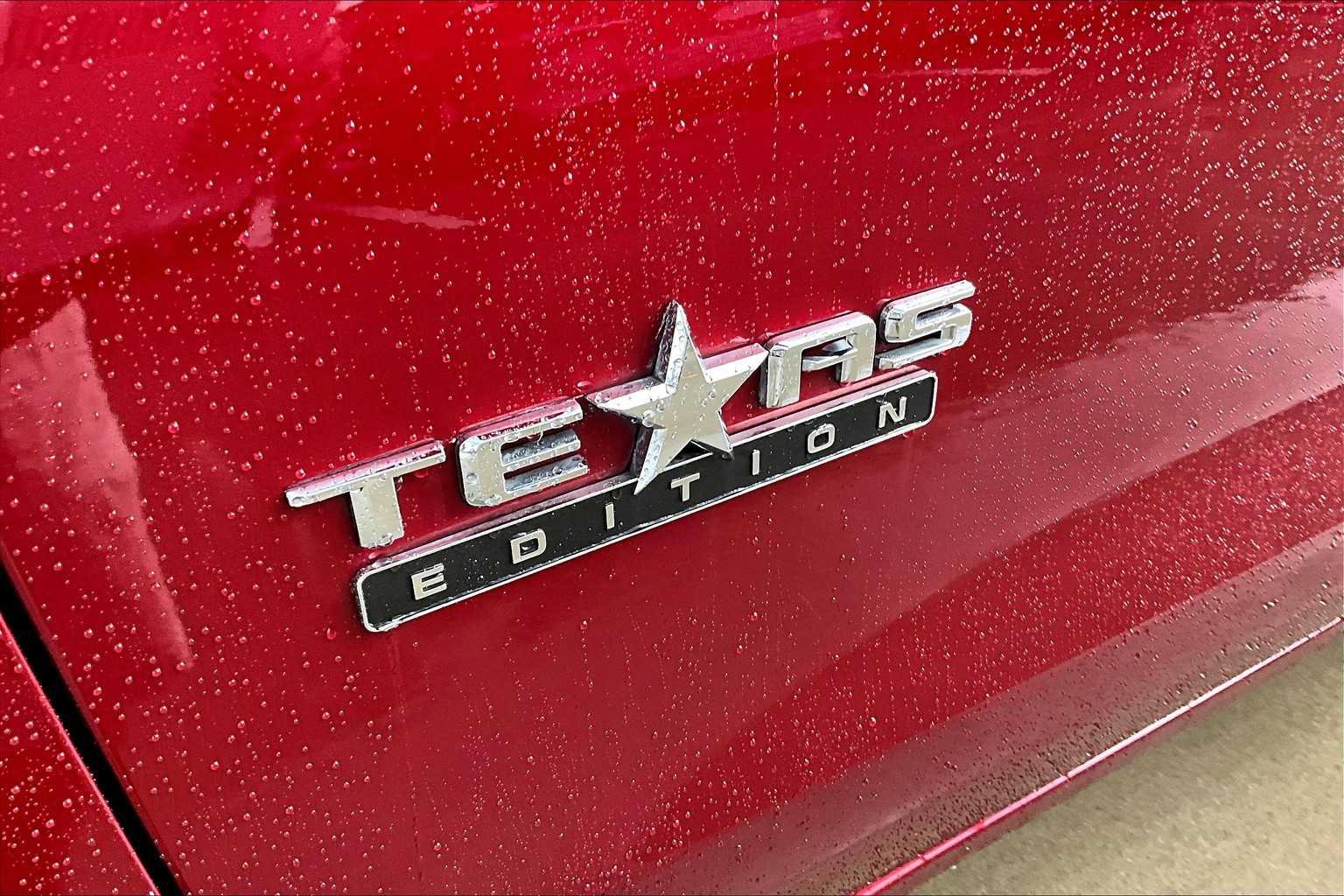Used 2020 Chevrolet Silverado 1500 RST w/ Texas Edition RWD image 15