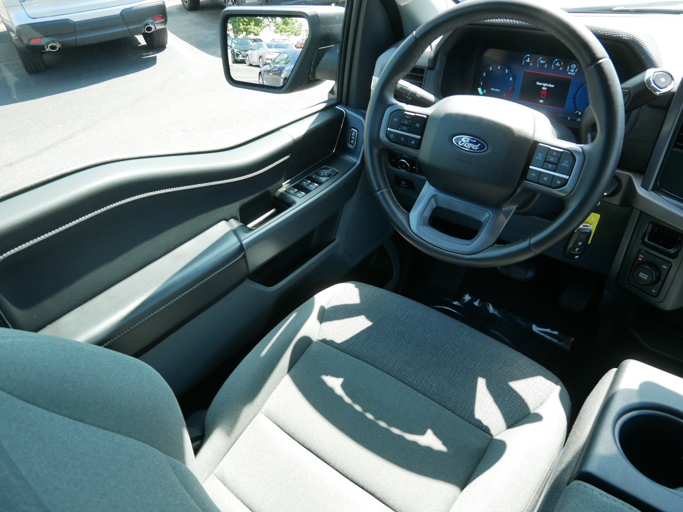 Used 2025 Ford F150 XLT w/ Equipment Group 301A Standard AWD/4WD image 9
