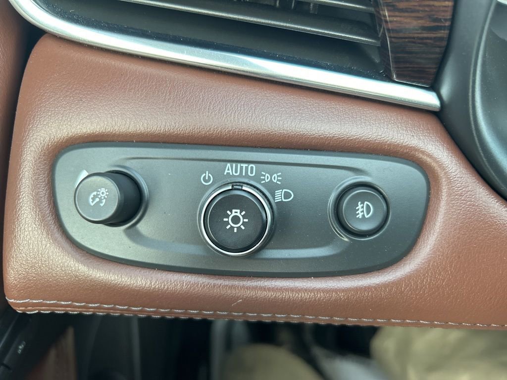 Used 2019 Buick LaCrosse Avenir w/ Driver Confidence Package II image 20