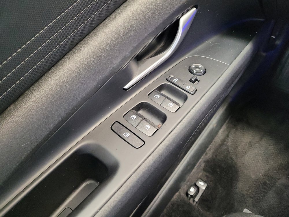 Used 2022 Hyundai Elantra SEL FWD image 27
