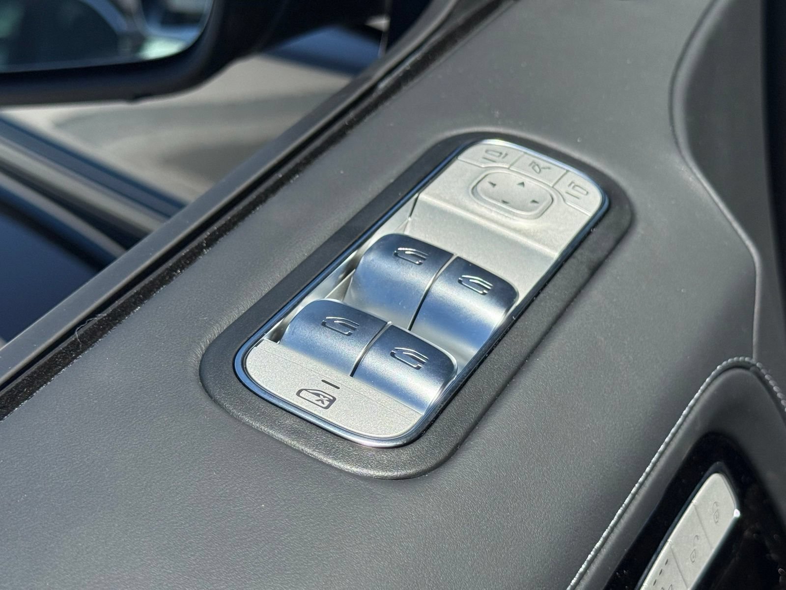 New 2027 Mercedes-Benz G 63 AMG 4MATIC image 16