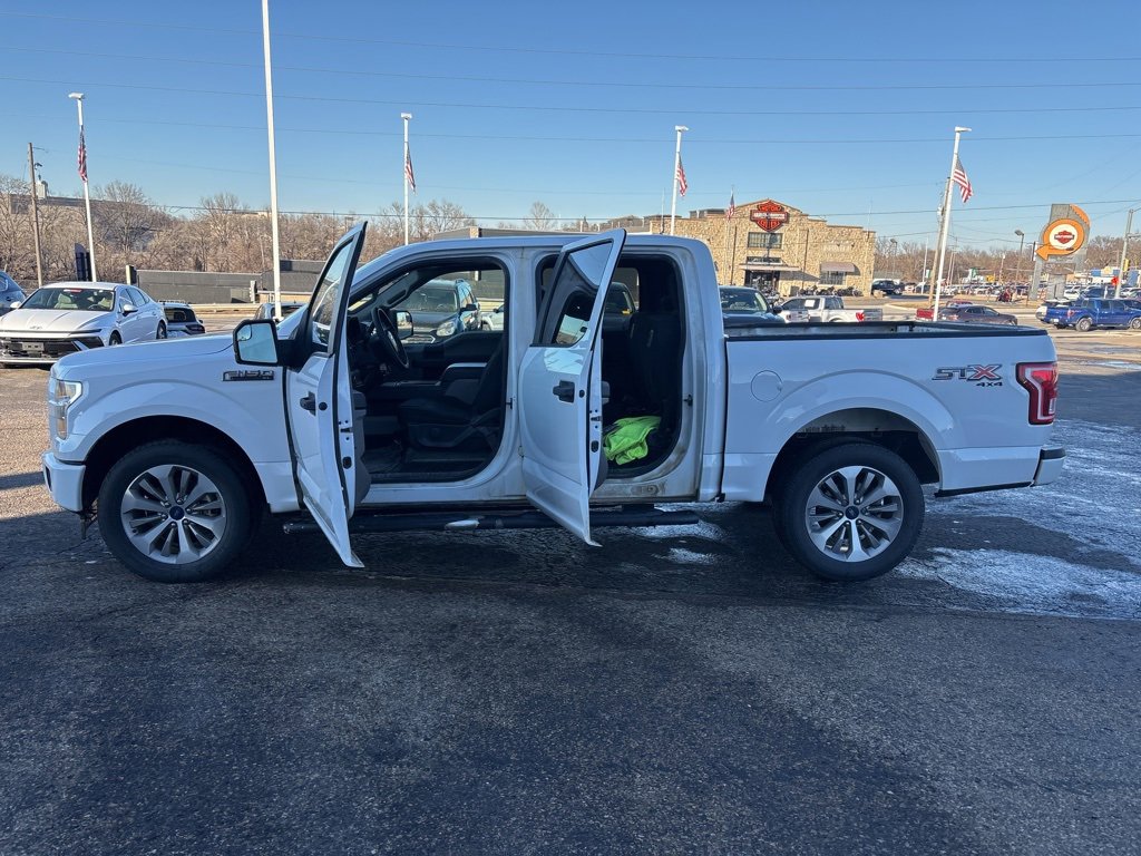 Used 2017 Ford F150 XL w/ Equipment Group 101A Mid image 4