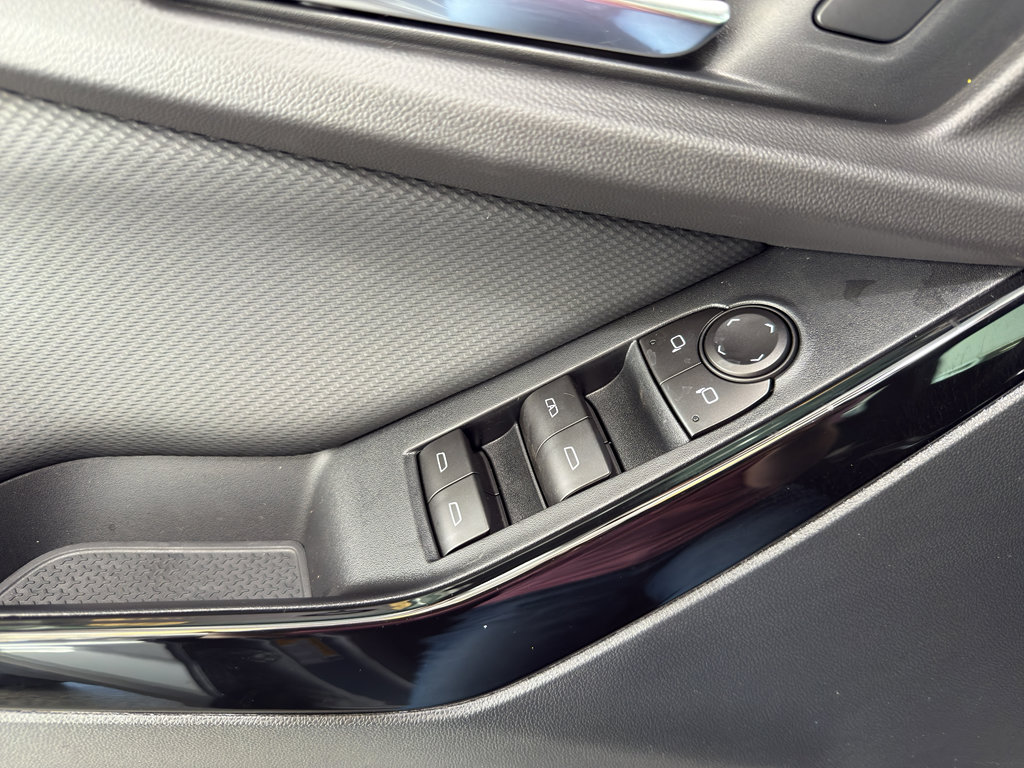 New 2026 Chevrolet Equinox LT image 21