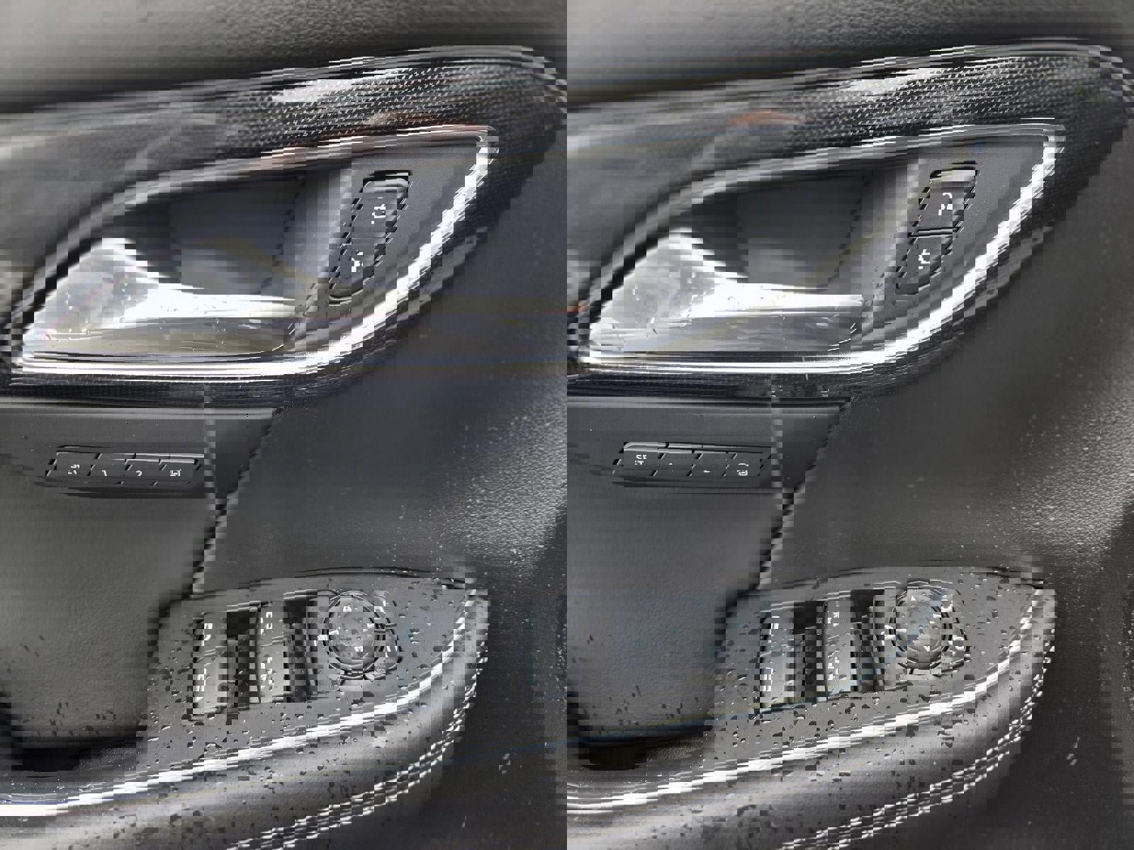 Certified 2023 Buick Envision Essence w/ Sport Touring Package image 29