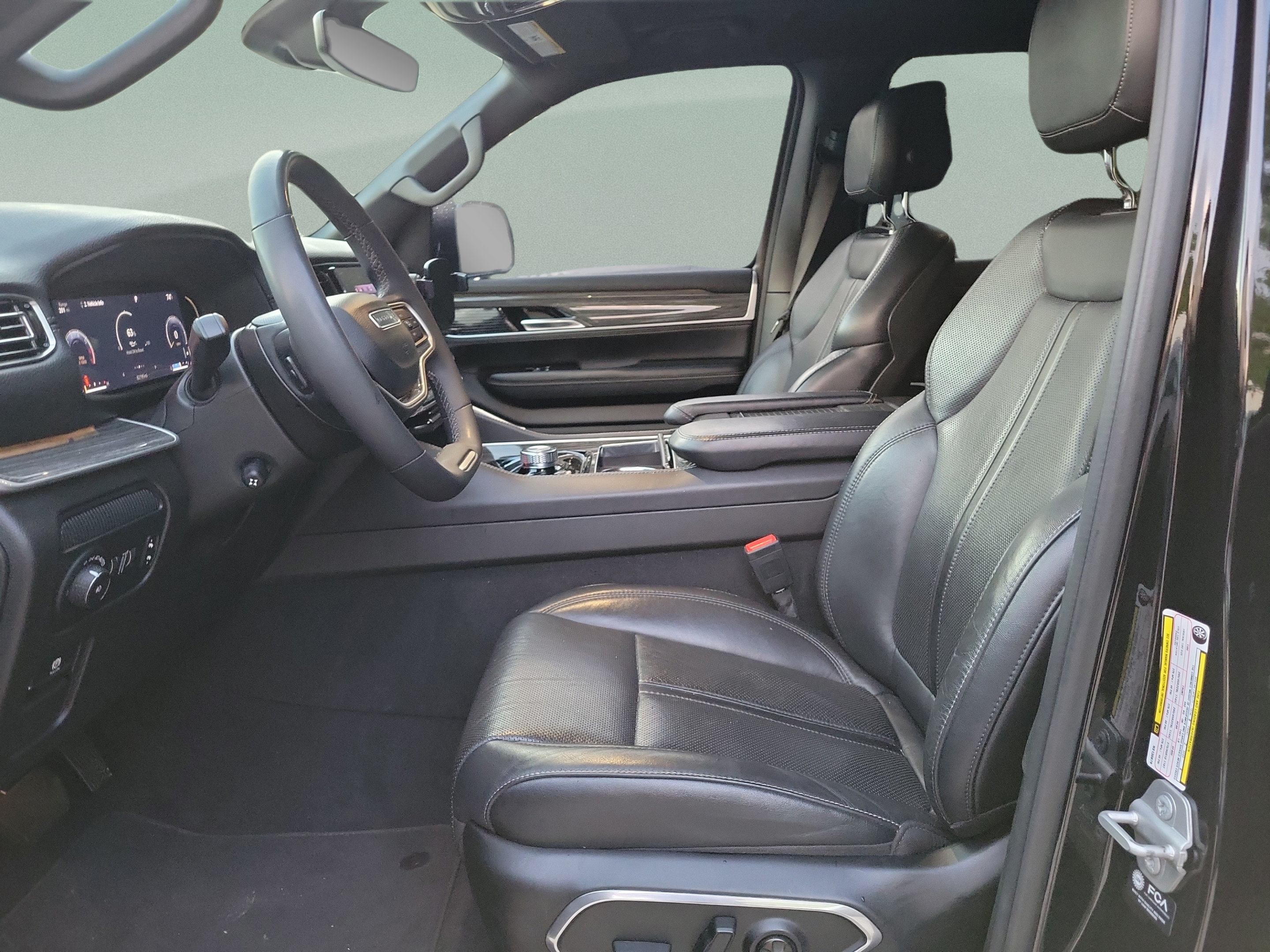 Used 2022 Jeep Wagoneer Series II w/ Premium Group I RWD image 15
