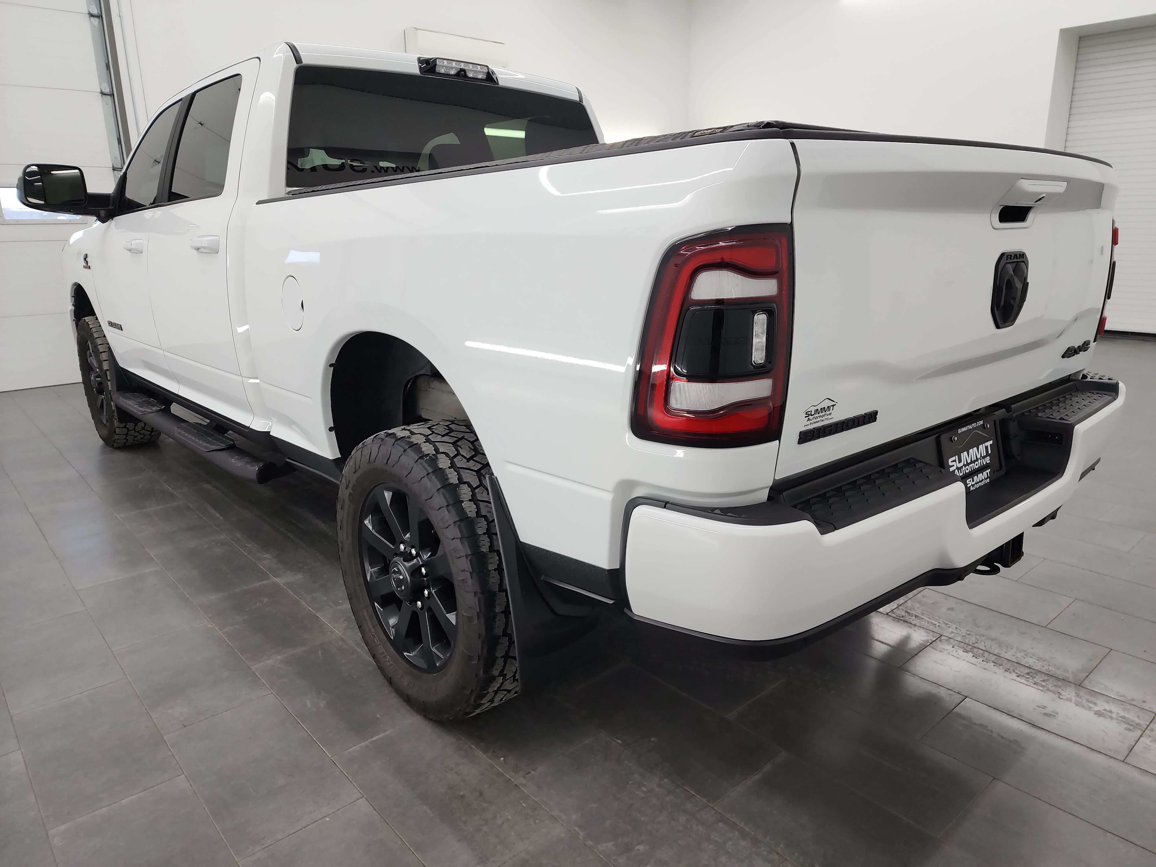 Used 2020 RAM 2500 Big Horn w/ Night Edition AWD/4WD image 6