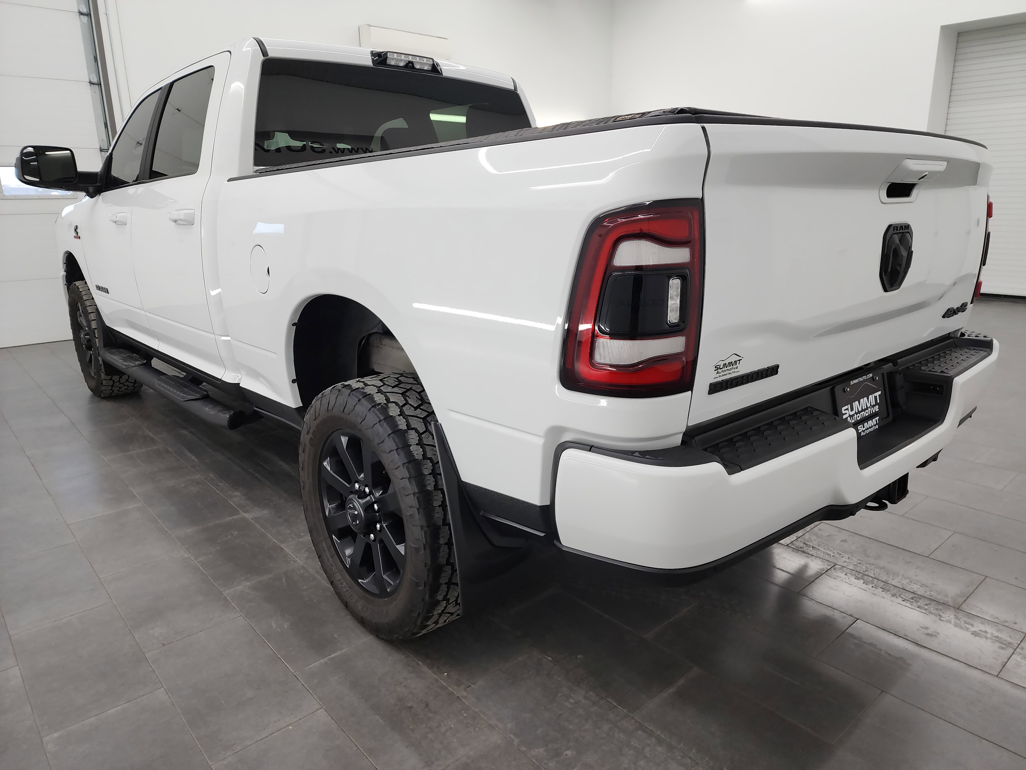 Used 2020 RAM 2500 Big Horn w/ Night Edition AWD/4WD image 6