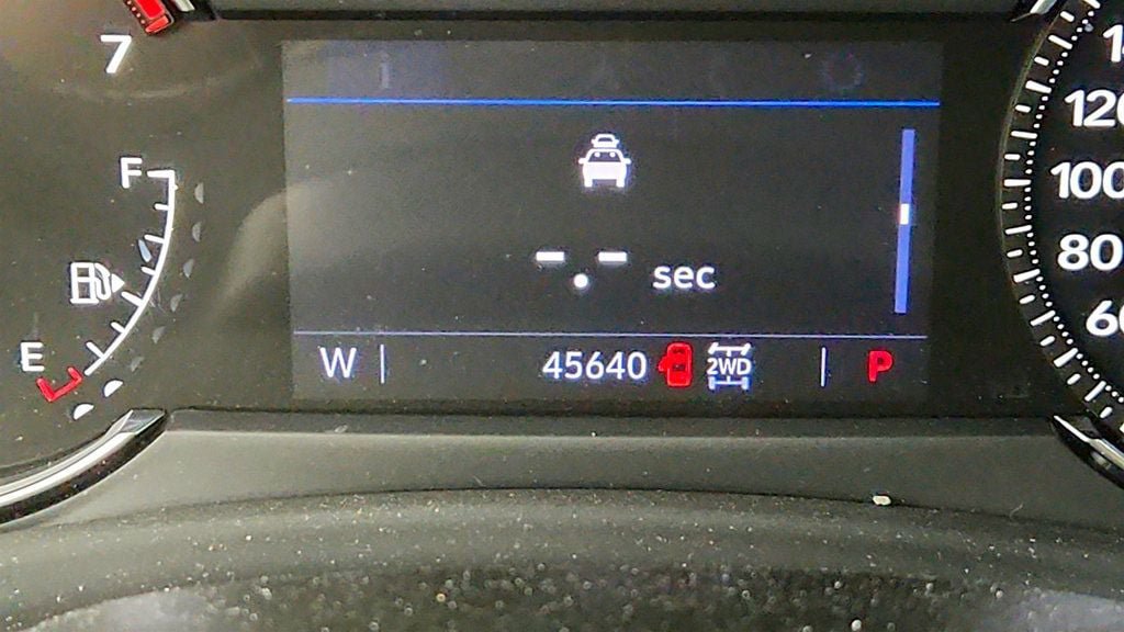 Used 2023 Cadillac XT4 Sport w/ Sun And Sound Package AWD/4WD image 16