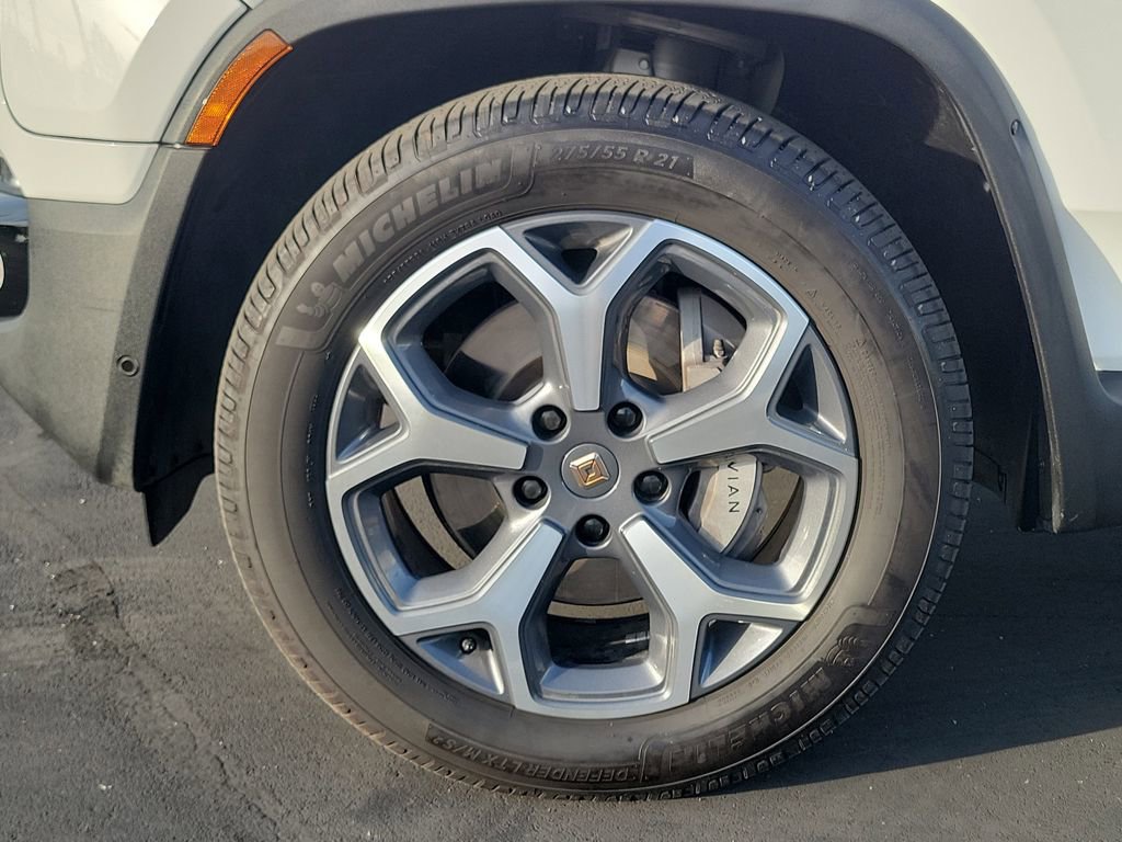 Used 2024 Rivian R1S Adventure AWD/4WD image 25