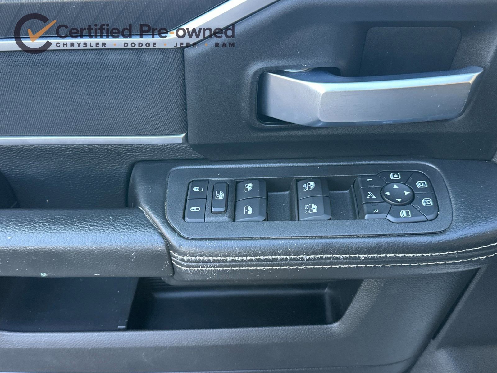 Used 2025 RAM 2500 Big Horn AWD/4WD image 12