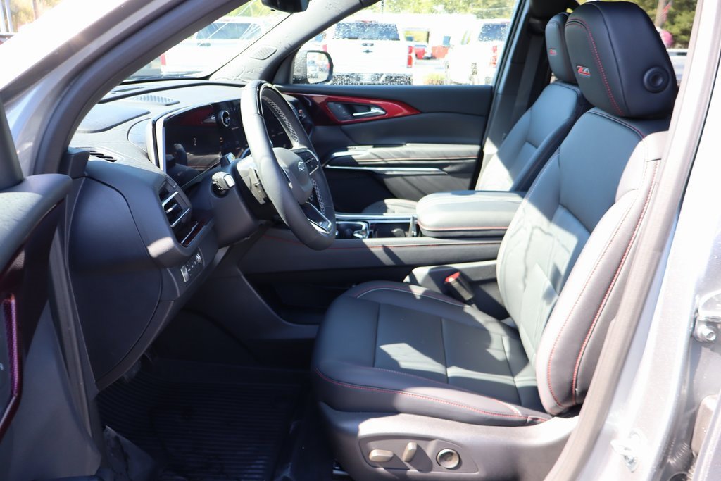 New 2026 Chevrolet Traverse Z71 w/ Enhanced Driving Package image 4