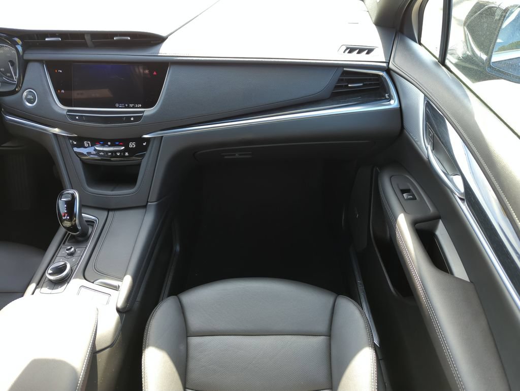Used 2025 Cadillac XT5 Premium Luxury FWD image 15