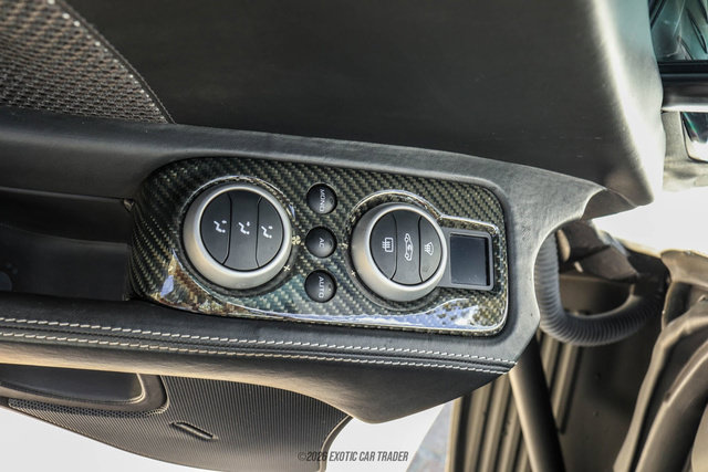 Used 2014 McLaren MP4-12C Spider RWD image 35
