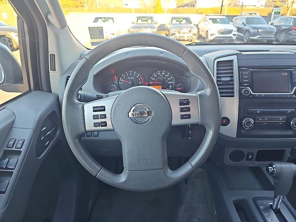 Used 2016 Nissan Frontier SV image 13