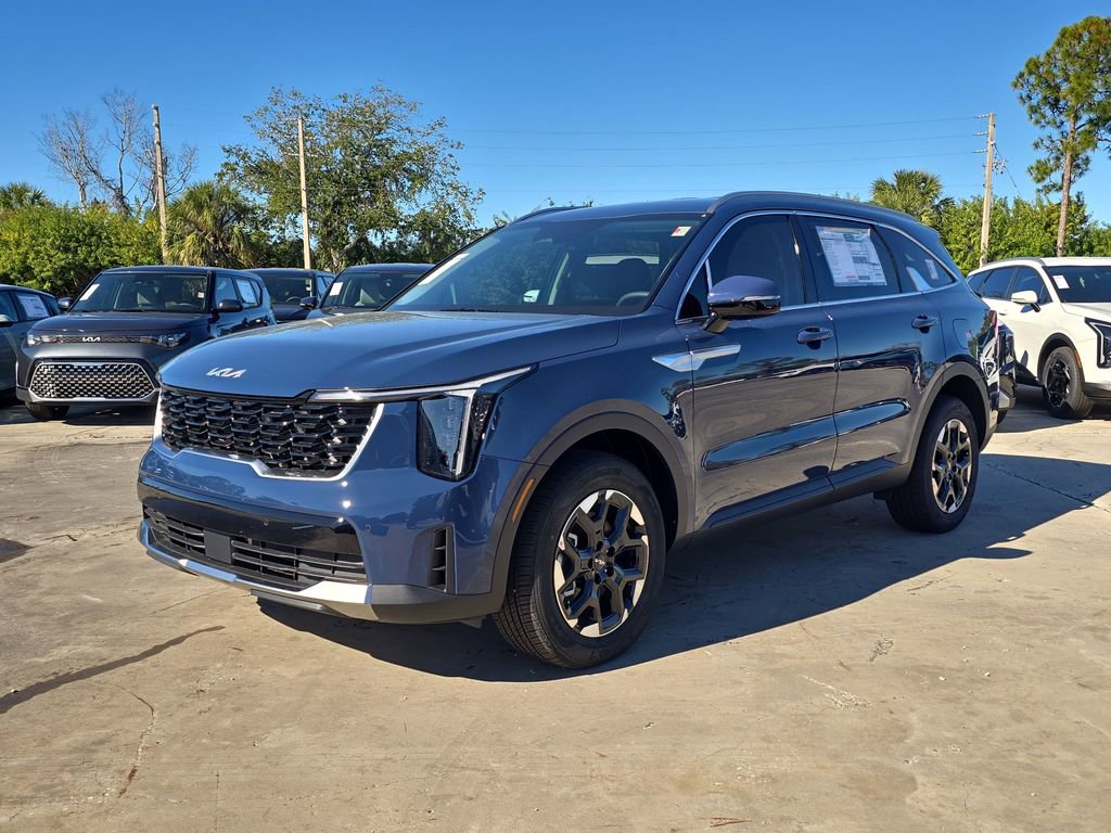 New 2026 Kia Sorento S image 4