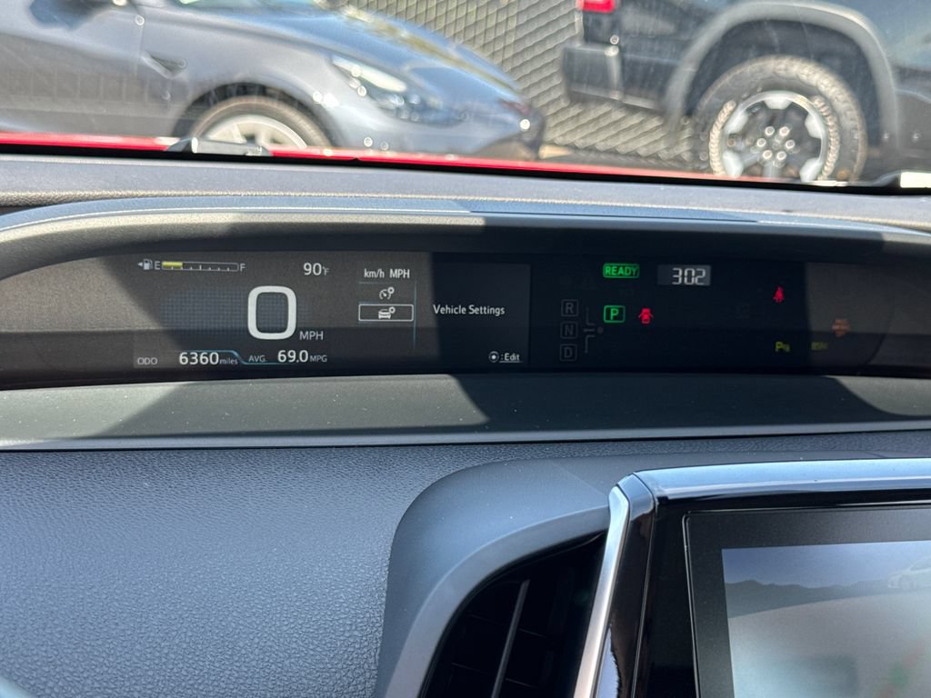 Used 2020 Toyota Prius Prime Limited w/ Carpet Mat Package FWD image 31