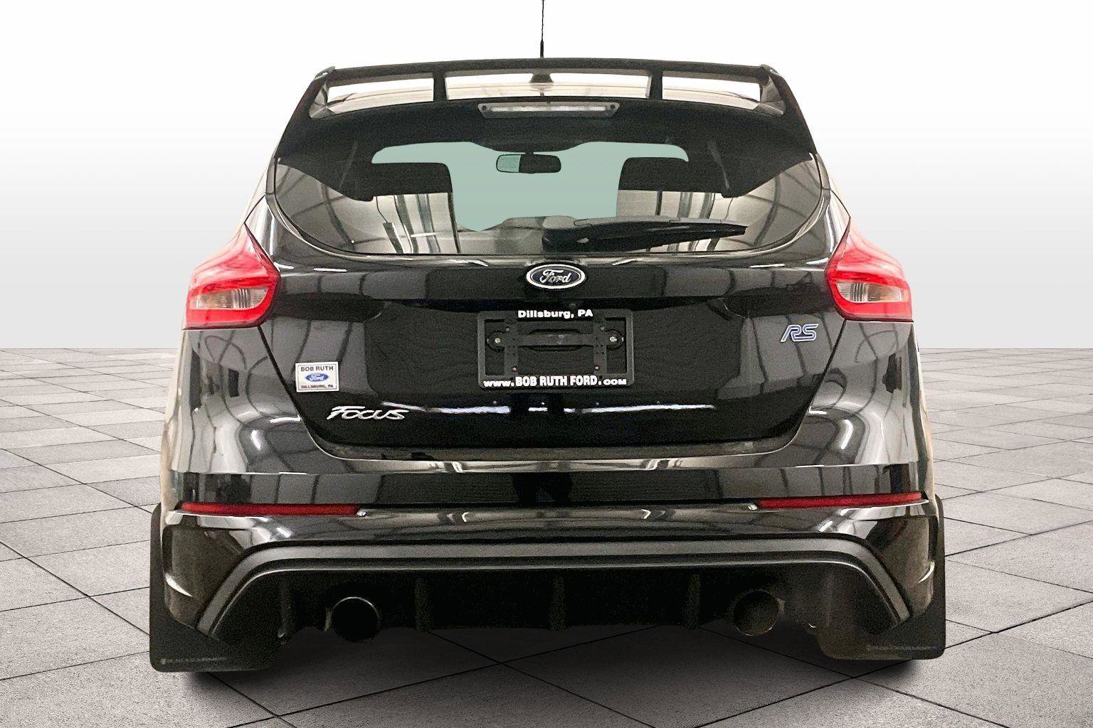 Used 2017 Ford Focus RS image 4