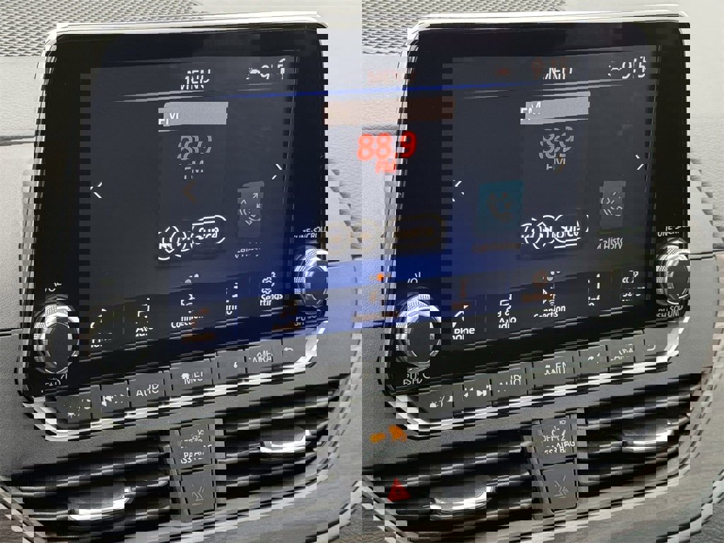 Used 2025 Nissan Altima 2.5 SV image 12