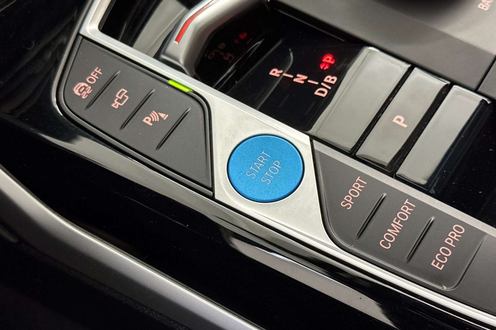 Used 2023 BMW i4 eDrive40 w/ Premium Package RWD image 19