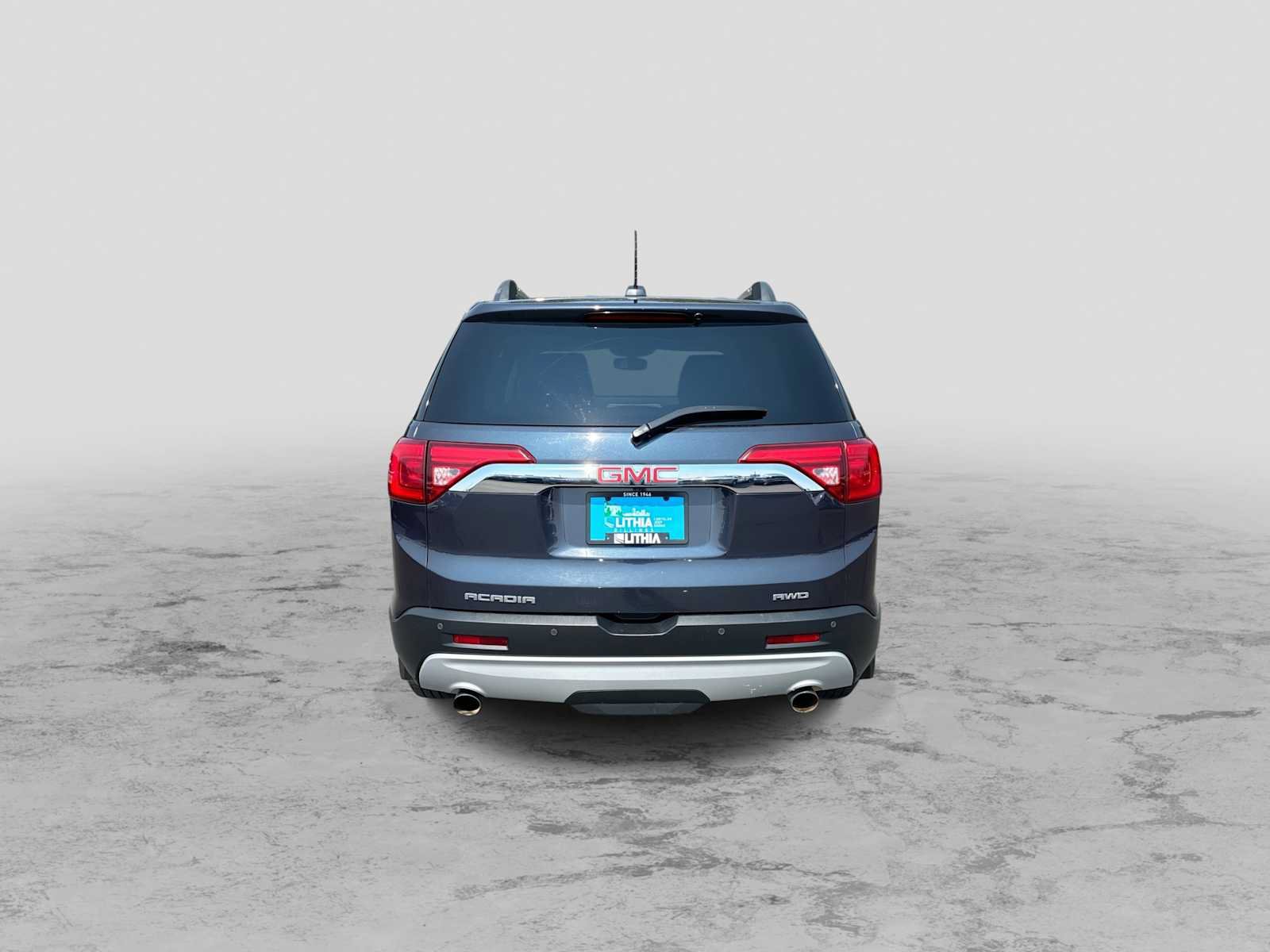 Used 2018 GMC Acadia SLT AWD/4WD image 7