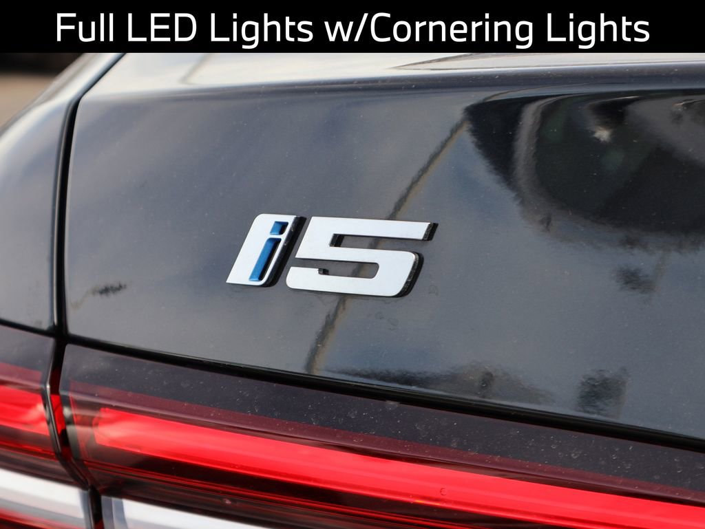 Certified 2025 BMW i5 xDrive40 w/ Premium Package image 10