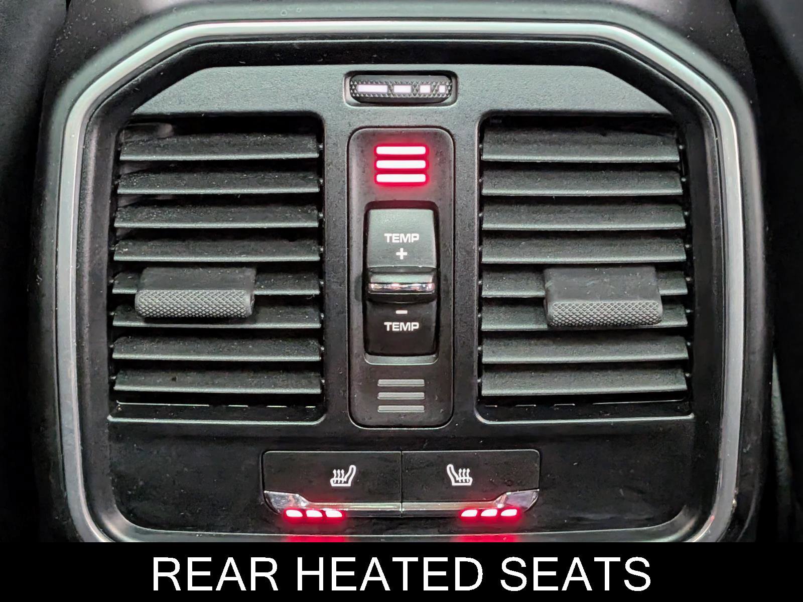 Used 2023 Porsche Macan image 19