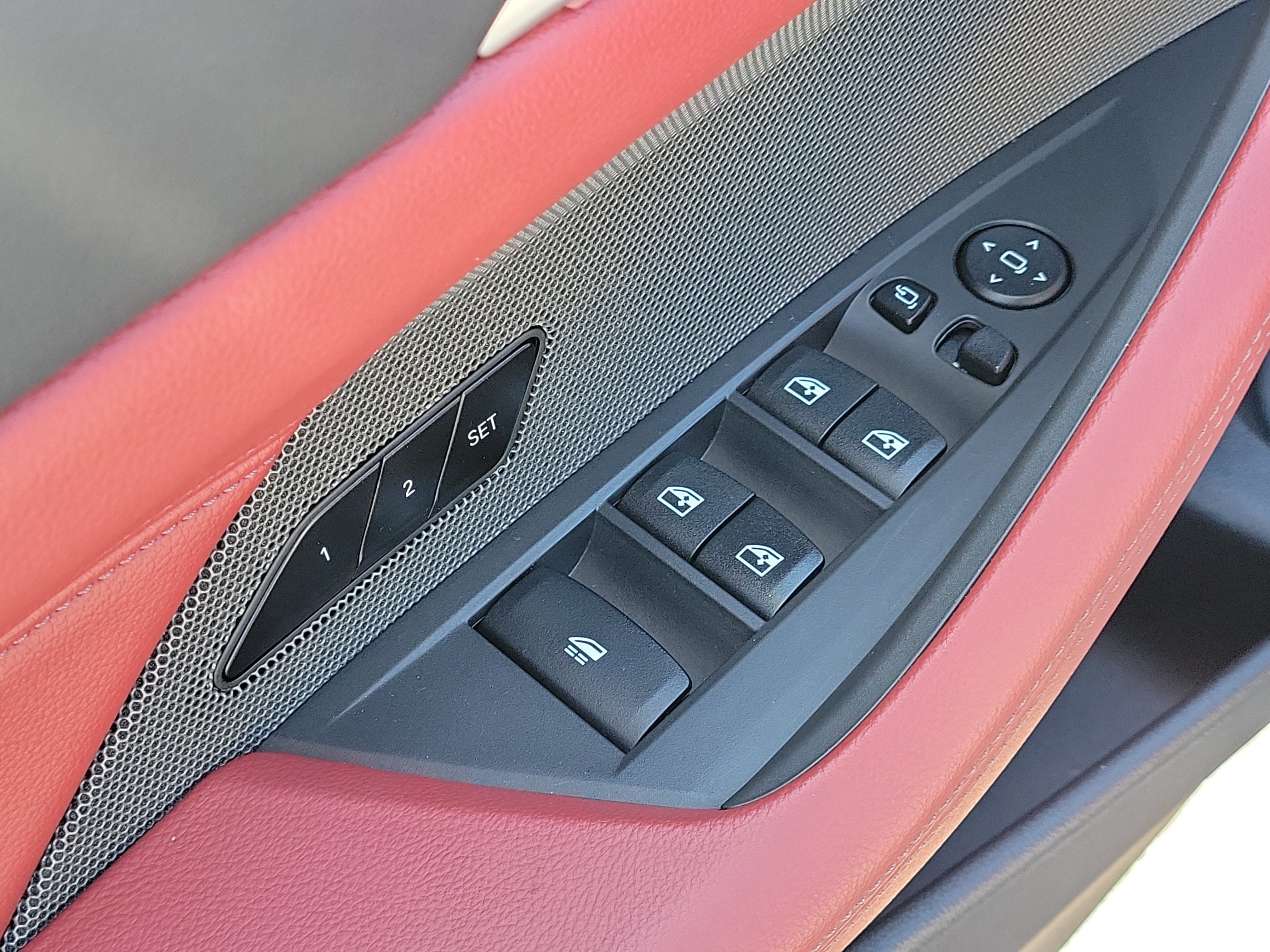 Used 2026 BMW M440i Convertible RWD image 17